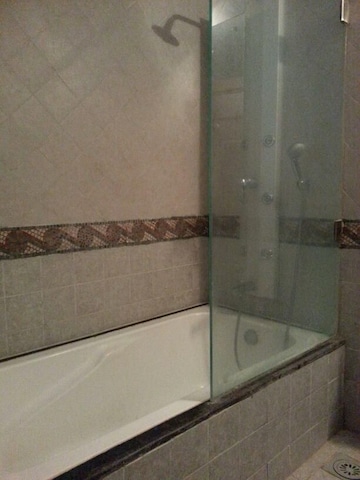 Bathroom in 2 BHK Apartment at Bambolim – for Rent