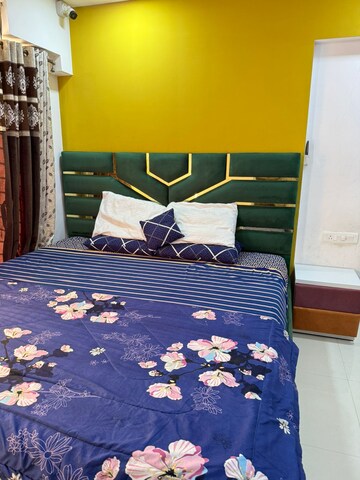 Bedroom in 2 BHK Apartment at Shwetambara CHS, Kandivali West – for Rent