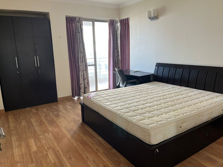 Bedroom, dlf-the-belvedere-park 4 Bedroom 1760 Sq.Ft. Apartment In Sector 24 Gurgaon 8164860