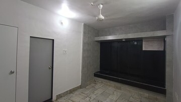Room in 1 BHK Apartment at Andheri West – for Rent