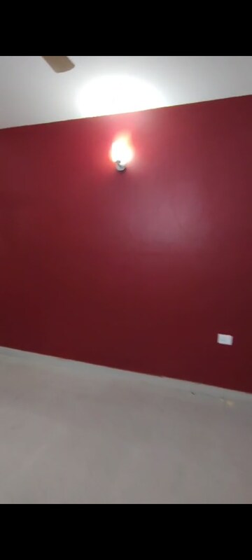 Room in 4 BHK Apartment at Fusion Homes, Tech Zone 4 Greater Noida – for Rent