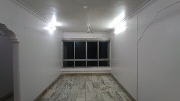 Room in 1 BHK Apartment at Andheri West – for Rent