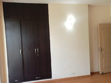 Room in 3 BHK Apartment at Bestech Park View City 2, Sector 49 – for Rent