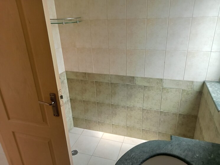 Bathroom, bestech-park-view-city-2 3 Bedroom 1859 Sq.Ft. Apartment In Sector 49 Gurgaon 8164949