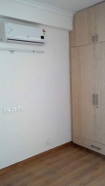 Room in 3 BHK Builder Floor at Ansal API Esencia, Sector 67 – for Sale