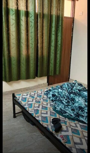 Bedroom in 2 BHK Builder Floor at Mehrauli – for Rent