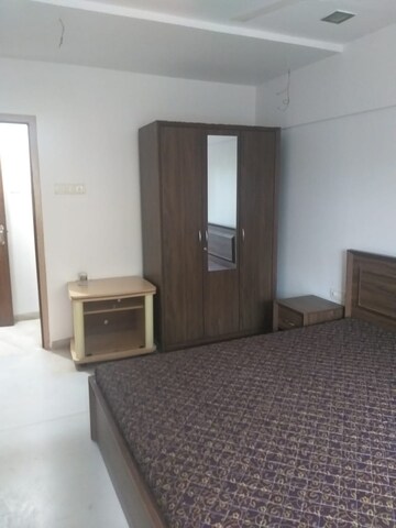 Bedroom in 3 BHK Apartment at Colaba – for Rent