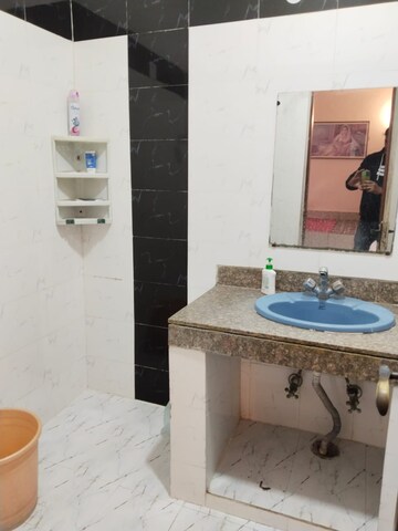 Bathroom in 2 BHK Builder Floor at Ansal Plaza Sector-23, Sector 23 – for Rent