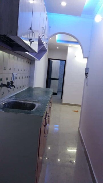 Kitchen in 1.5 BHK Builder Floor at Govindpuri – for Rent