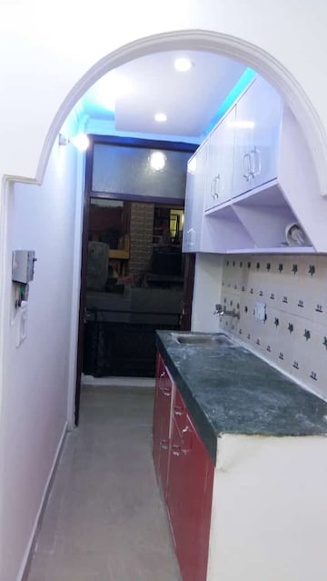 Kitchen in 1.5 BHK Builder Floor at Govindpuri – for Rent