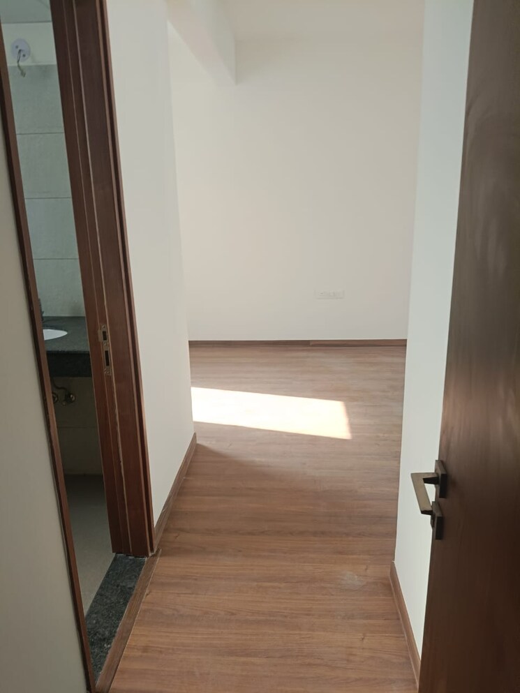 Room, v3s-indralok 2 Bedroom 1200 Sq.Ft. Apartment In Indrapuram Ghaziabad 8165102