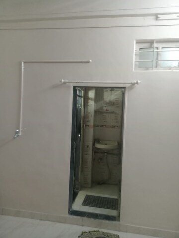 Furnished Amenities in 1 BHK Apartment at Adarsh Nagar Society, Worli – for Rent