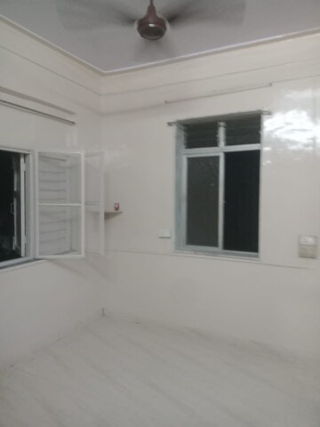 Room in 1 BHK Apartment at Adarsh Nagar Society, Worli – for Rent