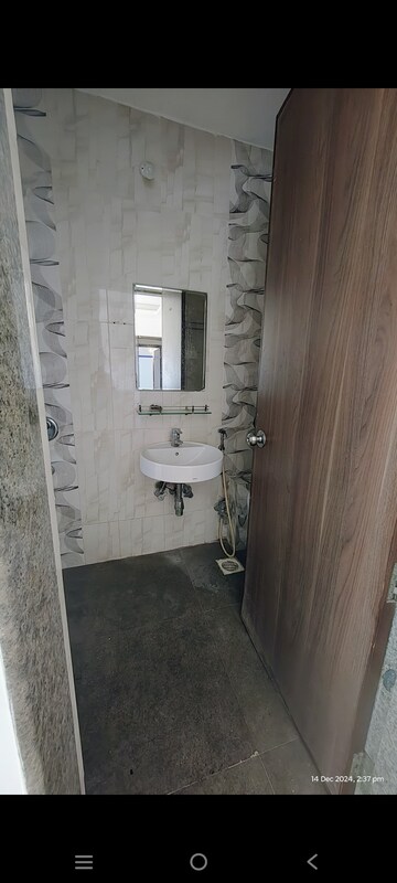 Master Bedroom in 3 BHK Apartment at HDIL Metropolis Residences, Andheri West – for Rent