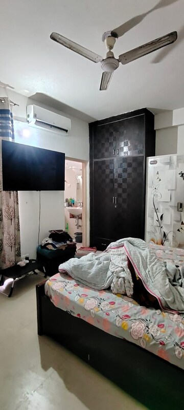 Master Bedroom in 3 BHK Builder Floor at Vatika City Homes, Sector 83 – for Rent