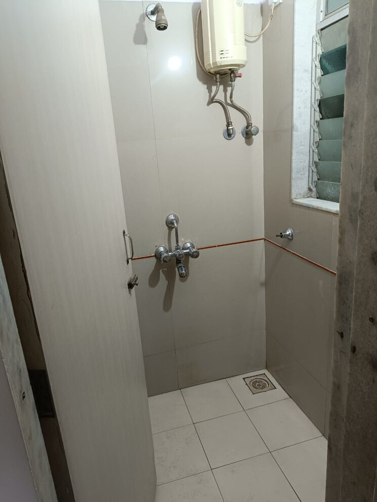 Bathroom, sadguru-avenue 1 Bedroom 400 Sq.Ft. Apartment In Dahisar East Mumbai 8165162