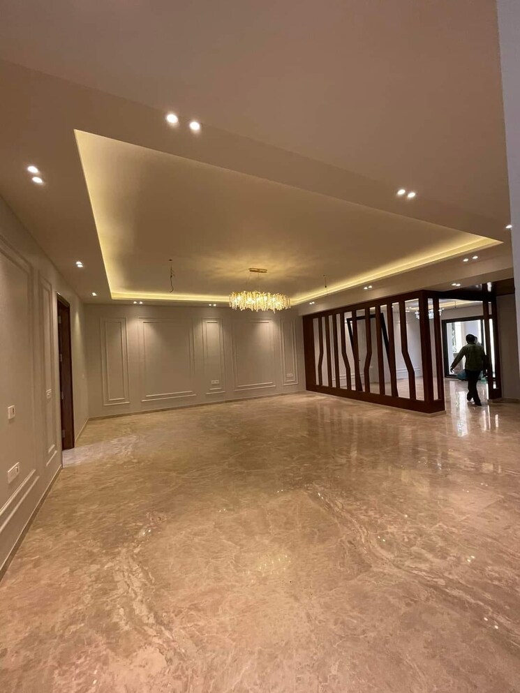 Room, parklands 4 Bedroom 500 Sq.Ft. Builder Floor In Sector 85 Faridabad 8165171