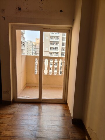 Room in 3 BHK Apartment at Purvanchal Silver City II, Pi Greater Noida – for Sale