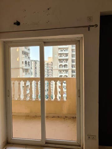 Room in 3 BHK Apartment at Purvanchal Silver City II, Pi Greater Noida – for Sale