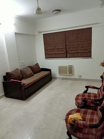 Living Room in 3 BHK Apartment at Shiv Parvati Apartments Andheri, Andheri West – for Sale