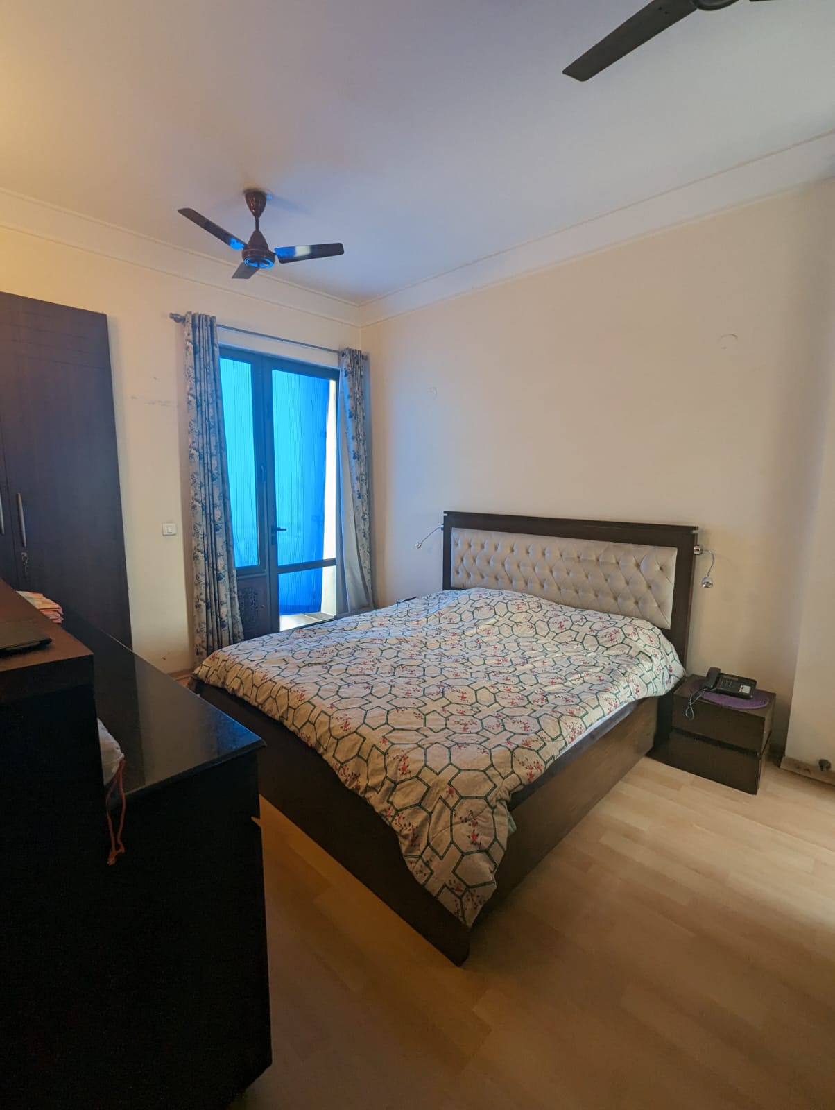 3 BHK + Servant Room Apartment For Sale in Unitech Fresco
