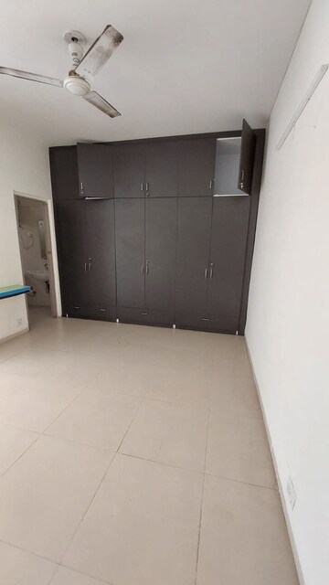Room in 3 BHK Builder Floor at Vatika Primrose Floors, Sector 82 – for Rent