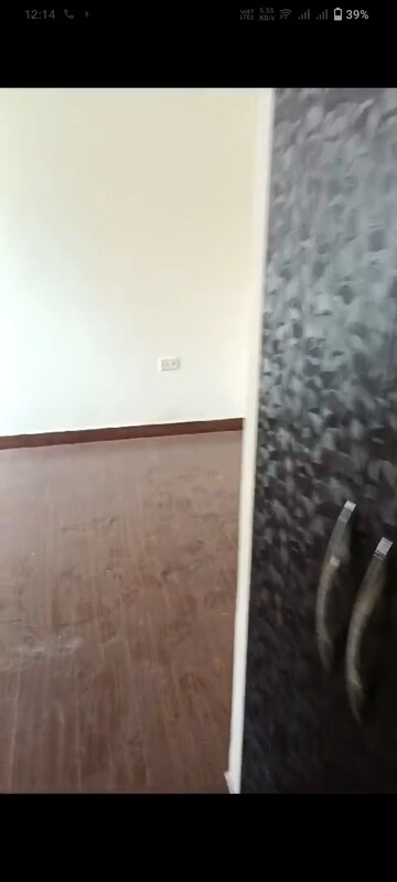 Furnished Amenities in 3 BHK Apartment at Jaypee Klassic Arcade, Sector 134 – for Sale