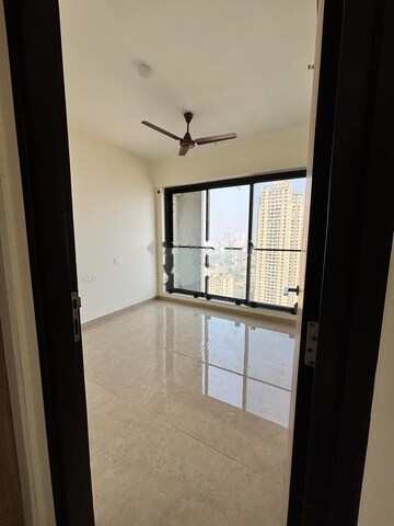 Room in 2 BHK Apartment at Dosti Eastern Bay, Wadala – for Rent