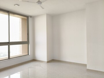 Room in 3 BHK Apartment at Hiranandani Eagleridge Wing B, Ghodbunder Road – for Sale