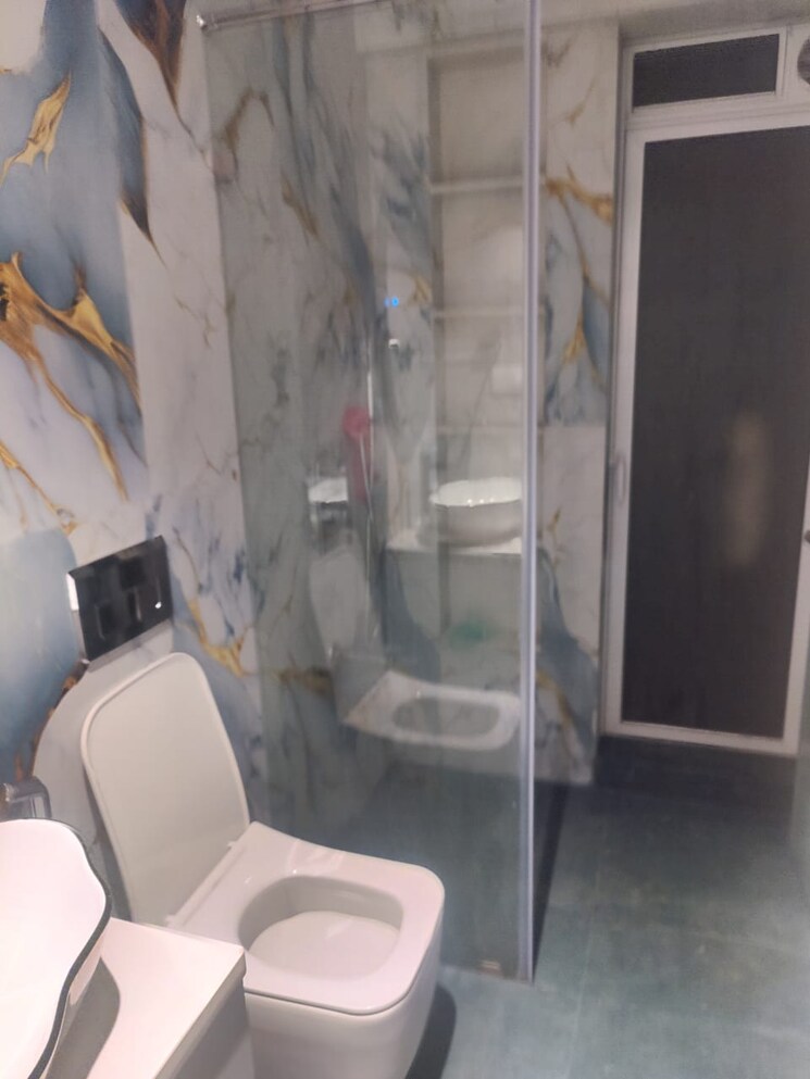 Bathroom, bajaj-enchante-panchsheel-chs 3 Bedroom 1300 Sq.Ft. Apartment In Andheri West Mumbai 8165316