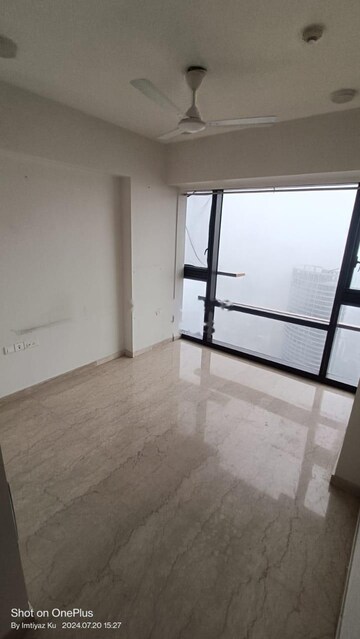 Room in 3 BHK Apartment at Indiabulls Sky Forest, Lower Parel – for Rent