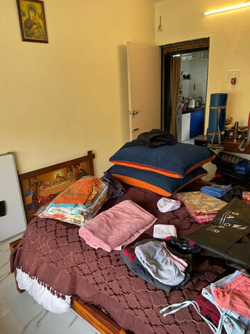 Bedroom in 2 BHK Apartment at Takshila CHS, Andheri East – for Rent