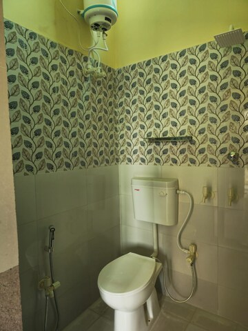 Bathroom in 1 RK Builder Floor at Vishesh Khand, Gomti Nagar – for Rent