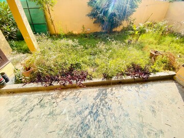 3 BHK Builder Floor – Garden View at Palam Vihar Residents Association, Palam Vihar - for Rent