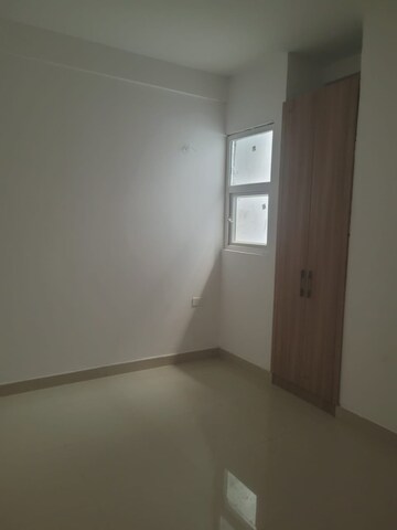 Room in 4 BHK Builder Floor at SS Linden, Sector 84 – for Rent