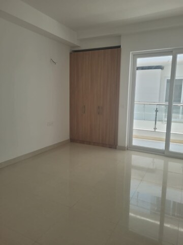 Room in 4 BHK Builder Floor at SS Linden, Sector 84 – for Rent