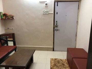 Furnished Amenities in 2 BHK Apartment at Lokhandwala Complex, Andheri West – for Rent