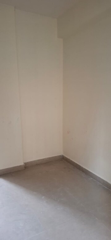 Room in 2 BHK Apartment at Saviour Green Arch, Tech Zone 4 Greater Noida – for Rent