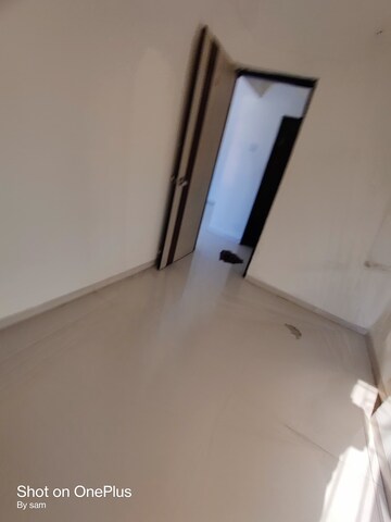 Room in 1.5 BHK Apartment at Uma Neopolis, Ghodbunder Road – for Rent