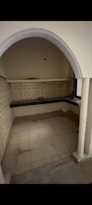 Bathroom in 6+ BHK Independent House at Gamma I Greater Noida – for Sale