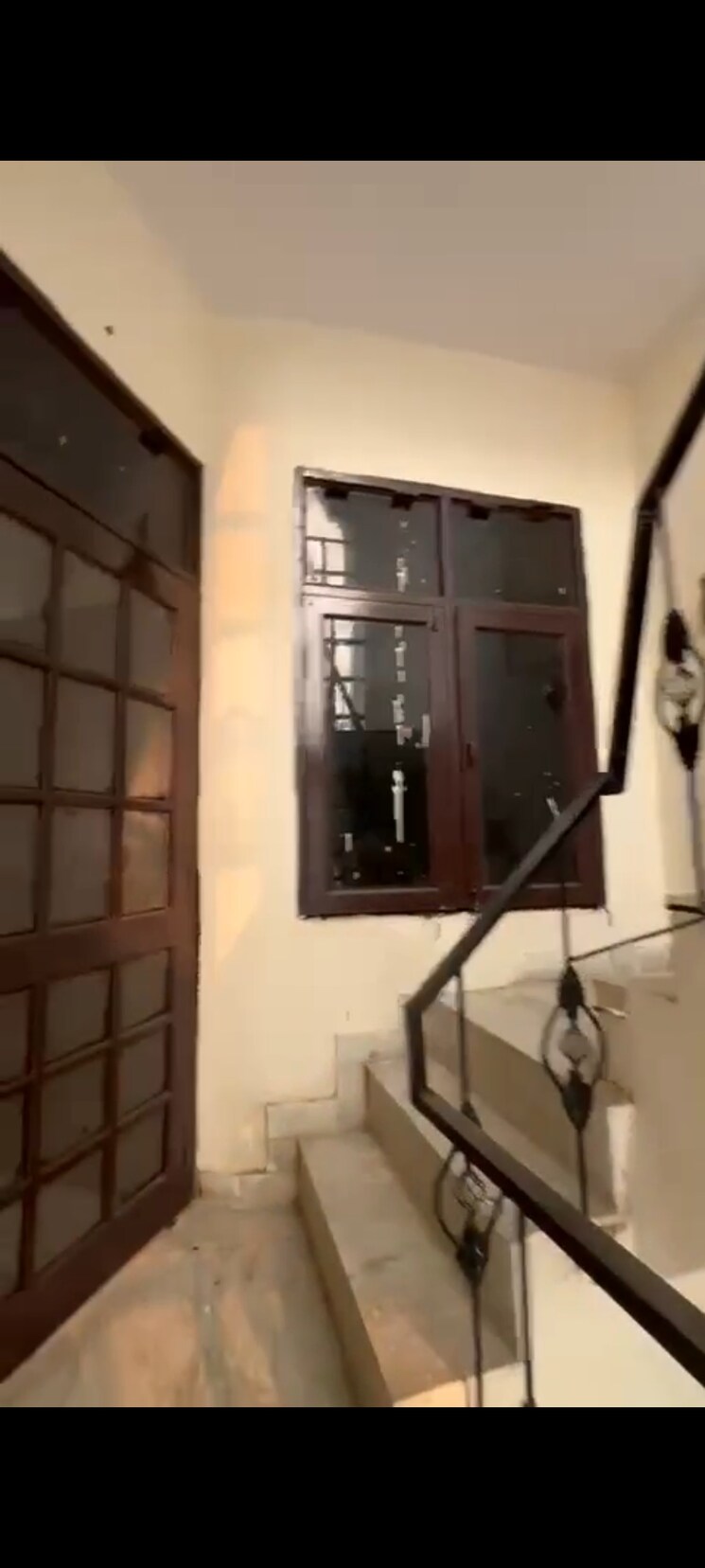 undefined, gamma i greater noida 6+ Bedroom 120 Sq.Mt. Independent House In Gamma I Greater Noida Greater Noida 8165626