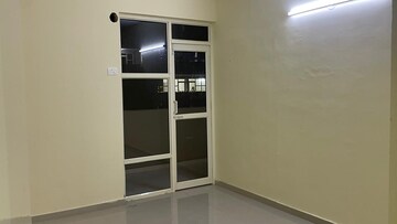 Room in 2 BHK Apartment at Pyramid Heights, Sector 85 – for Rent