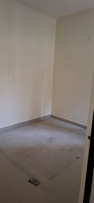 Room in 2 BHK Apartment at Omkar Royal Nest, Tech Zone 4 Greater Noida – for Rent