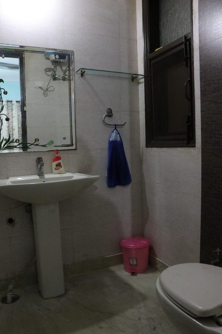Bathroom, ss-mayfield-gardens 3 Bedroom 228 Sq.Yd. Independent House In Sector 51 Gurgaon 8165678