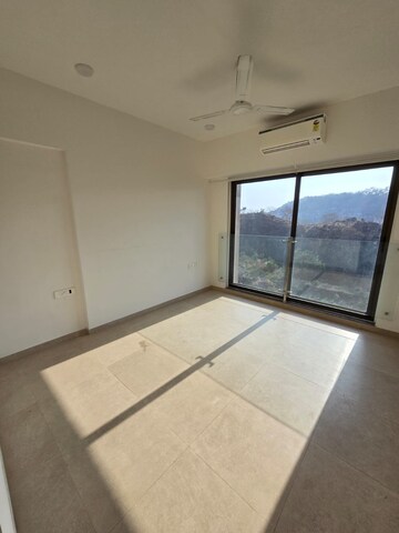 Master Bedroom in 2 BHK Apartment at Kanakia Silicon Valley, Powai – for Rent