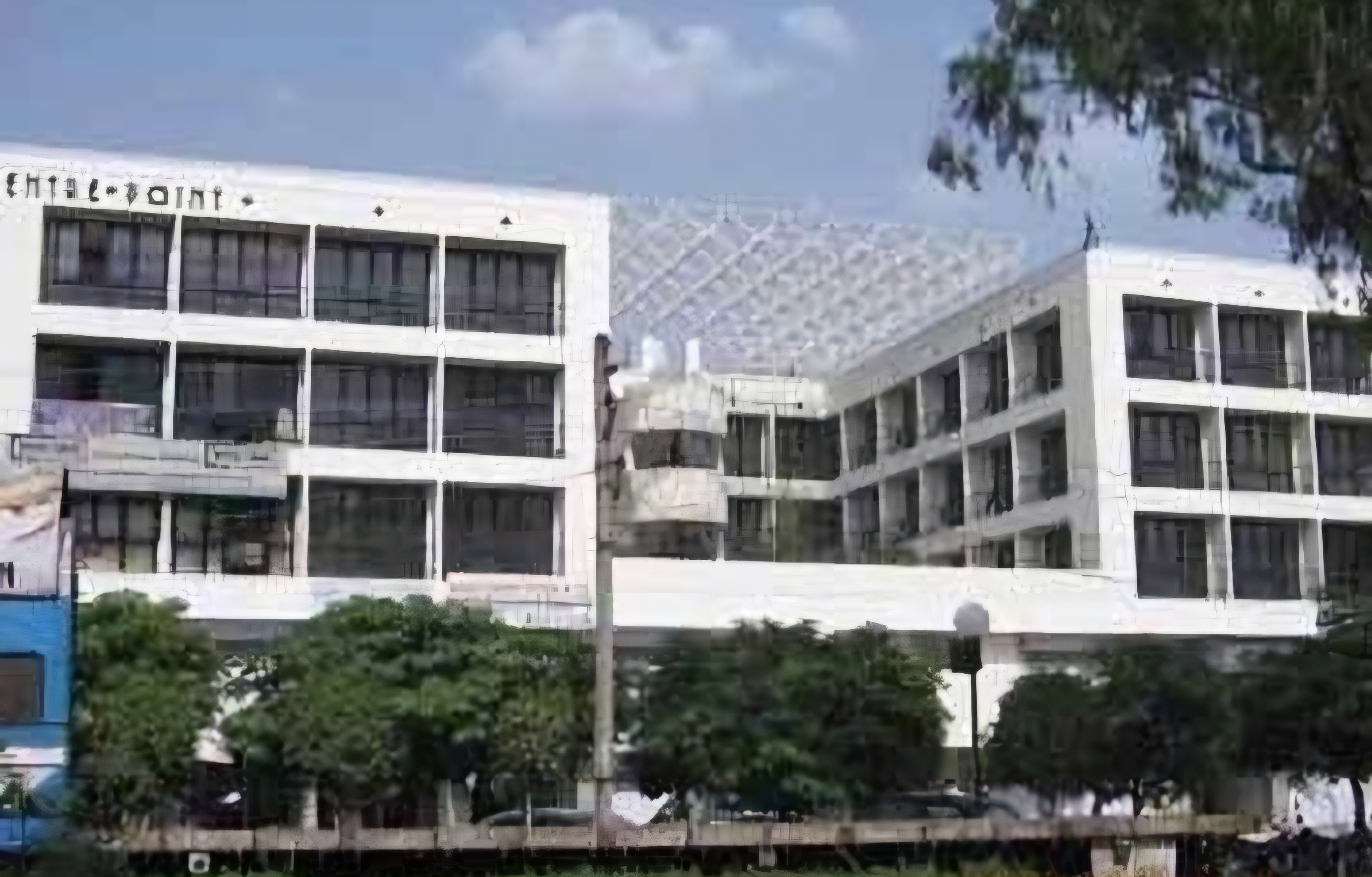 Retail Shop For Sale in DLF Centre Point