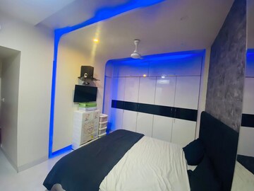 Master Bedroom in 1 BHK Apartment at Lok Darshan, Andheri East – for Rent