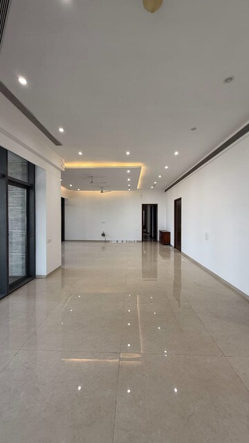 Living Room in 1 BHK Apartment at Andheri East – for Rent