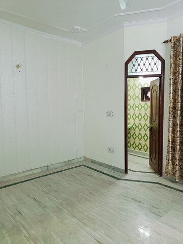 Room in 2 BHK Builder Floor at Subhash Nagar – for Rent