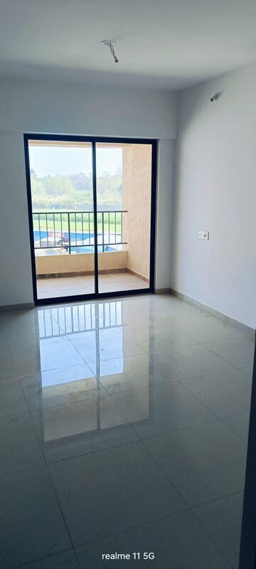 Room in 3.5 BHK Apartment at Marvel Arco, Hadapsar – for Sale